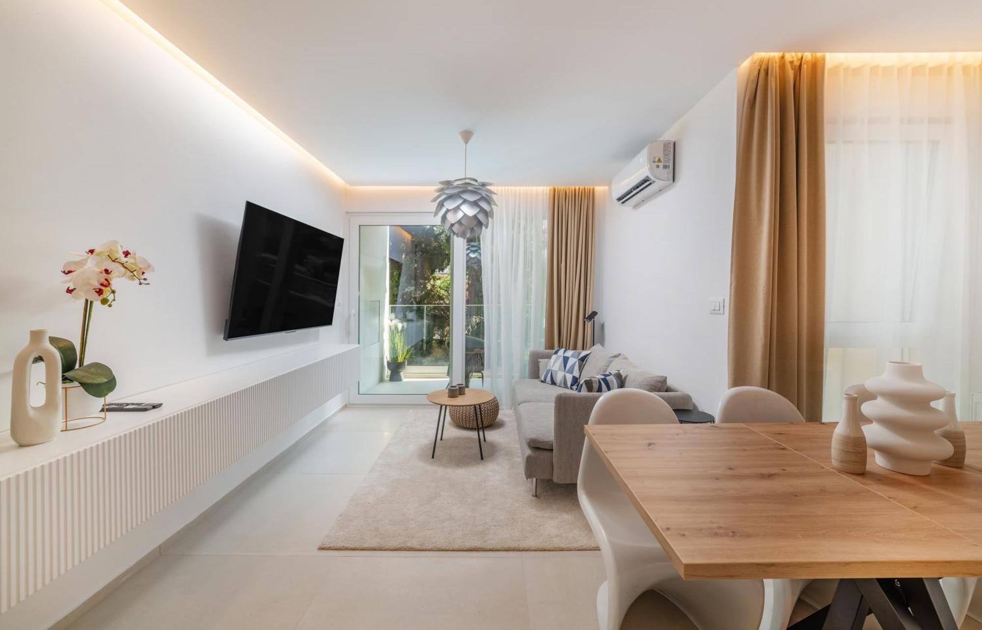 Cro.Lo Modern Retreat Apartment Сплит Екстериор снимка