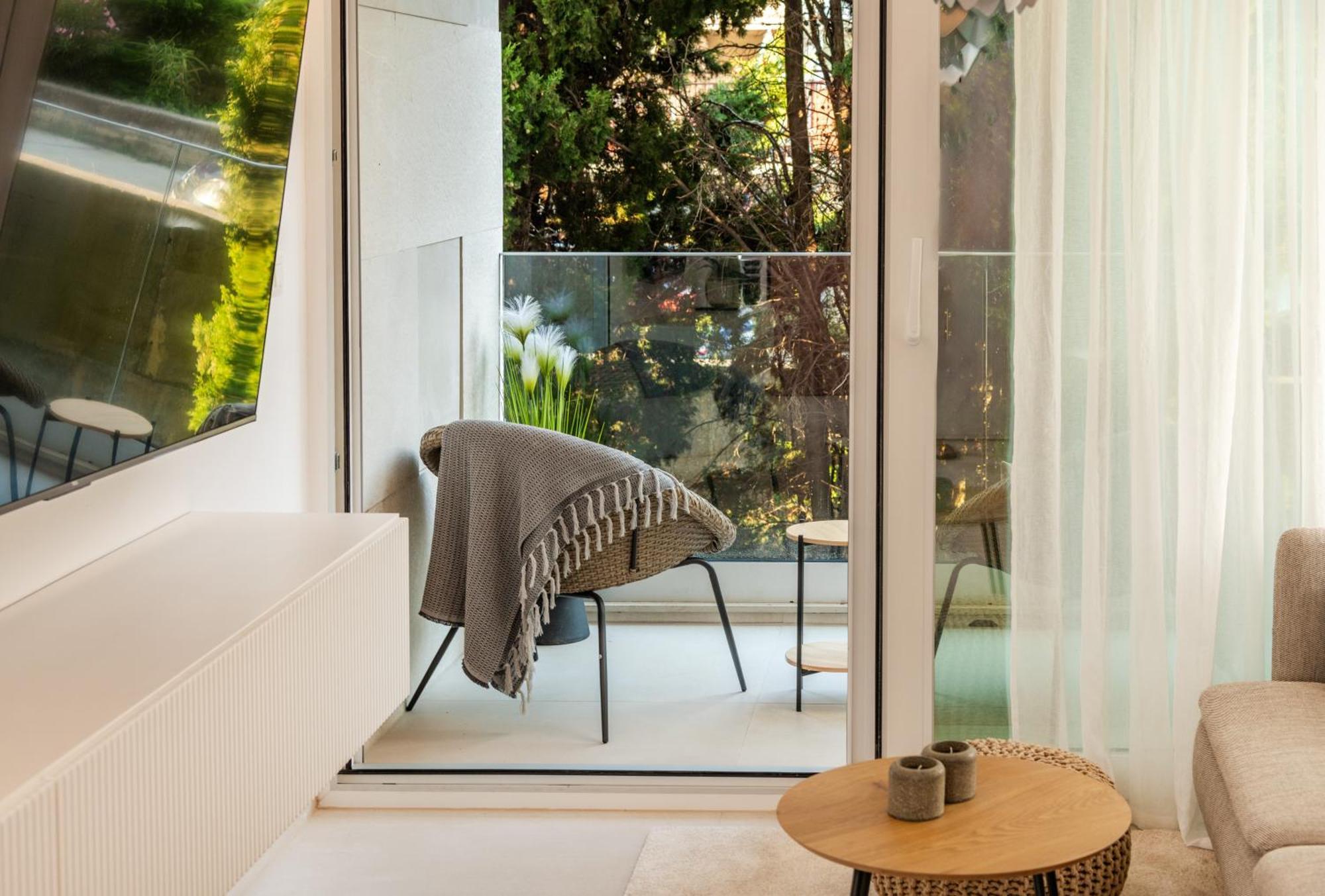 Cro.Lo Modern Retreat Apartment Сплит Екстериор снимка