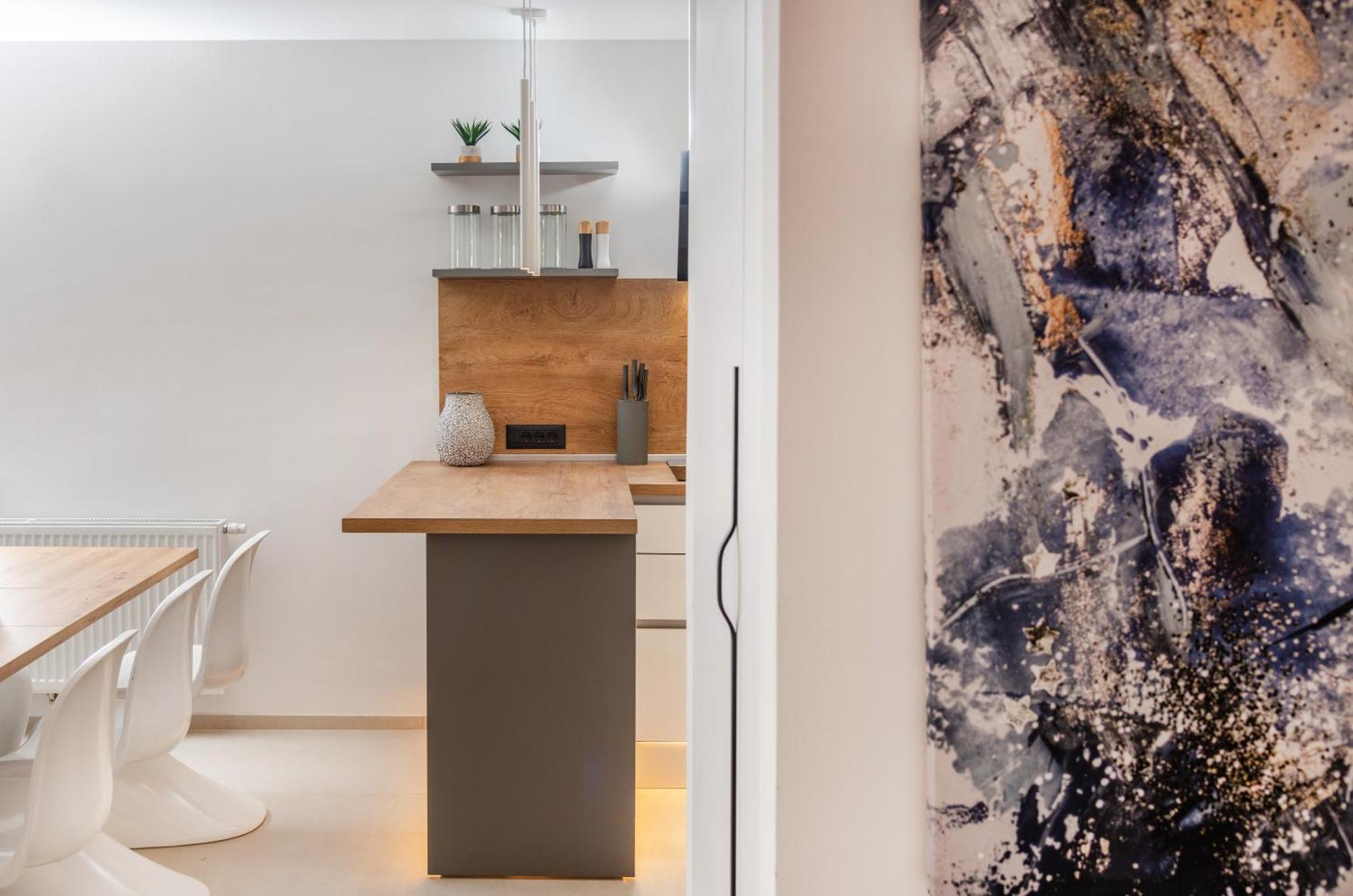 Cro.Lo Modern Retreat Apartment Сплит Екстериор снимка