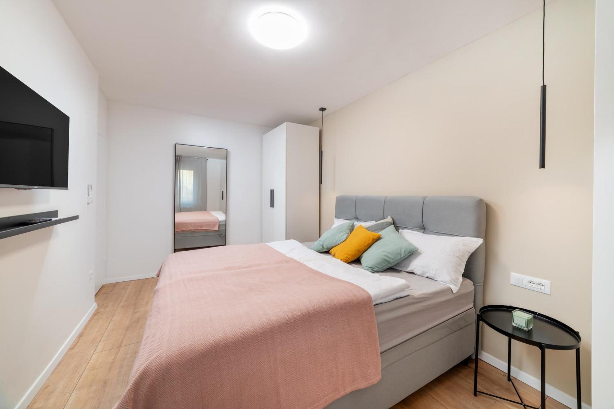 Cro.Lo Modern Retreat Apartment Сплит Екстериор снимка